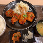 Gusto Yokkaichi Kubota Ten - ヤンニョムチキン唐揚げ定食