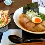 酒肴 寛 - 醤油ラーメン、鶏豚あぶり丼