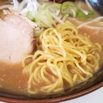 Ramen Kan - 中太麺