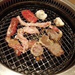 炭火焼肉 やなぎ家 - 