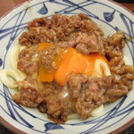 Marugame Seimen Bierataun Keihanna Ten - 焼きたて牛すき釜玉（並）