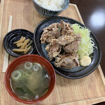 めん六や - ザンキ定食780円