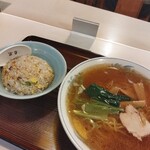 Kiku Hou - ラーメン小チャーハン