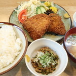 Suzunari - あじフライ定食（ライス・味噌汁・おしんこ・生玉子付），納豆