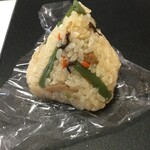 Onigiri Dokoro Echigo Chatan Ten - 山菜おこわ