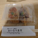 Oinari Shokudo - おいなり たこやわらか煮、おいなり 鮭いくら