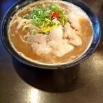 Tsukemen Honmaru Yanaidu Ten - 濃厚魚介ラーメン  大盛  ( チャーシュー トッピング )