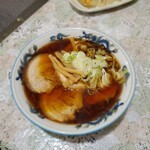 One Chance Ramen - チャーシュー麺 1100円
                        餃子 250円