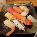 Wafu Restaurant Kura - にぎり寿司