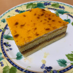 栄喜堂 - 詰め合せケーキ　750円　のオレンジオペラ