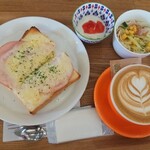 THREE FISH Coffee - 