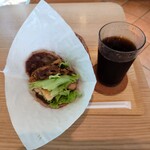 モスバーガー - にくにくにくバーガーとコーラ