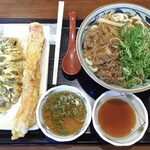 丸亀製麺 - 鬼おろし肉ぶっかけ（大）＆ 長なす天 ＆ ジャンボカニカマ天