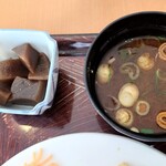 Restaurant Hoshi no Furusato - 小鉢とお味噌汁（赤出汁）