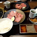 Yakiniku Sensho. Okuda Honcho Ten - 