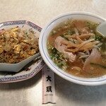 Daimin - 「ラーメン・ヤキメシセット」990円