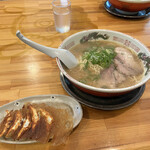 Tomi Chan Ramen - ラーメン、餃子！