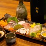 Sumibi Yakitori Kemuri - 【鮮魚の刺身】その日に仕入れた鮮魚を刺身で。