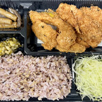 Tonkatsu Hamakatsu Kitakyushu Itarutsu Ten - 盛り合せかつ弁当　麦ご飯大盛り