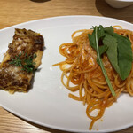 Trattoria Tavola Atore Kawasaki Ten - ラザニアと選べるパスタプレート(1520円)　(ひげ長海老のトマトクリーム煮)