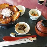 Toyo Country Club Restaurant - 炙り焼豚丼