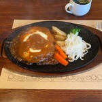 Tezukuri Hamburger Steak to Pizza no Mise Raion - 