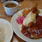 Grill Yoshida - 日替わりランチ  (ドリンク付き) 900円