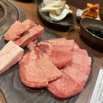 Itamae Yakiniku Issho Nakatsu Ten - 