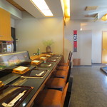 Akebono Sushi - 綺麗な店内