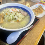 8 Ban Ramen Komatsu Ten - 