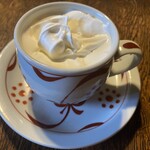 Coffee Shop Moro - オーダーしてから作るホイップのウインナーコーヒー