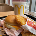 McDonald's Iwakura Ten - ベーコンエッグマックサンド①