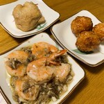 Souzai Obento Kabunoha - ガーリックシュリンプと肉だんご、袋詰煮