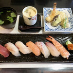 Sushi Dokoro Kazoku - 