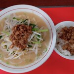 Tonpachi Ya - 限定 台湾ラーメン（担仔麺）+肉丼