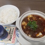 バーミヤン - 某崎がメインで食べた、麻婆豆腐とご飯(2022.8.27)