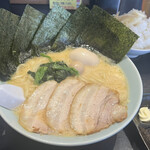 Yokohama Iekei Ramen Konshinya Mishima Ten - 