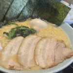 Yokohama Iekei Ramen Konshinya Mishima Ten - 