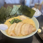 Yokohama Iekei Ramen Konshinya Mishima Ten - 