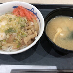 松屋 - ネギとろろ牛めし540円