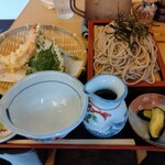 Soba Dokoro Kimura - 海老と季節野菜の天ざる￥1580