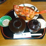 Oshokuji Dokoro Senya - 金目鯛煮つけ定食。　タレが自慢、大好評の看板メニュー。