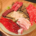 Yakiniku Namonaki Meiten e Ittou Nyuukon Ichimai Uri Yakiniku - 