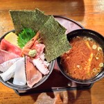 Marusa Suisan Tsushima Ten - マルサ海鮮丼