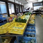 Fresh Ipponmatsu - 新鮮なお野菜、果物がたくさんです