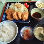 Tsuru Country Club Restaurant - ヒレカツ定食 追加差額なし