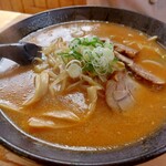 Ramen Sanpachi Wakkanai Ten - 味噌ラーメン　(野菜少なめ)