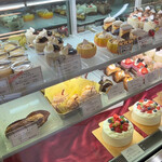 Patisserie Le Pan Hino Hinohon Ten - 平日15:00頃のラインナップ。