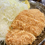 Tonkatsu Higasa - ロースカツ定食のロースはご飯、キャベツ食べ放題！900円