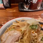 Kitakata Ramen Taian Shokudo Sendai Oroshimachi Ten - 野菜をしっかりと食べる。